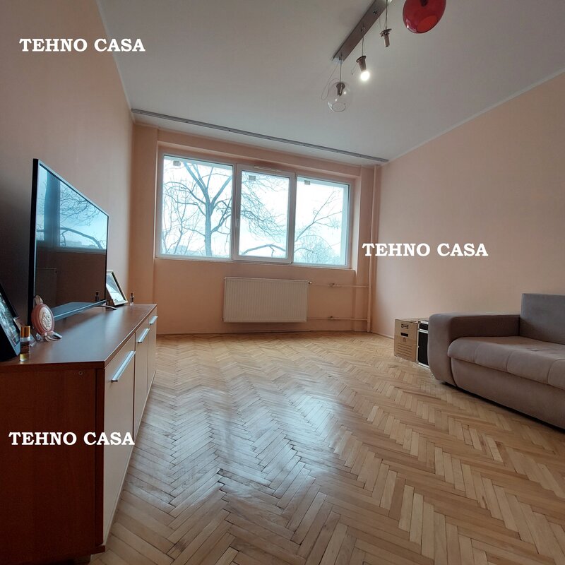 Basarabia, bloc reabilitat, et. 5, decomandat